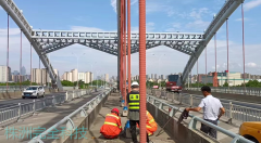 桥梁养护：2022年宁波鄞州大桥吊索导管孔抗震防水施工年检